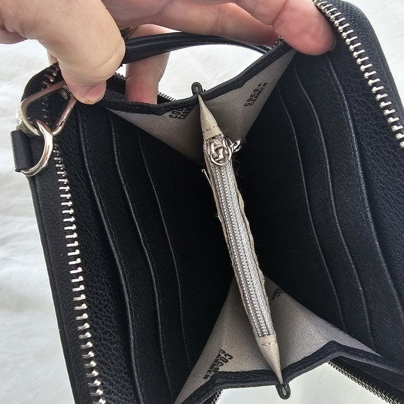 Coco + Carmen Navy Blue Crossbody Bag NWOT - Picture 5 of 7